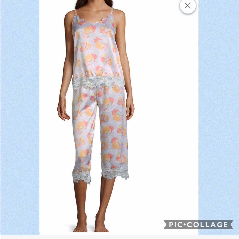 Macbeth Collection Lace Trim Capri Pajamas &Robe - Picture 3 of 7